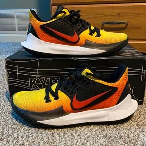 Kyrie 2 Low